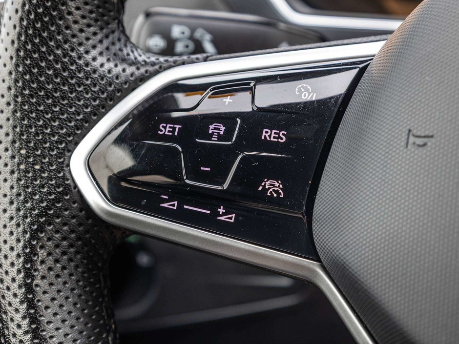 2023 Volkswagen Tiguan Comfortline R-Line Black-8