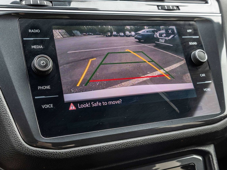 2023 Volkswagen Tiguan Comfortline R-Line Black-12