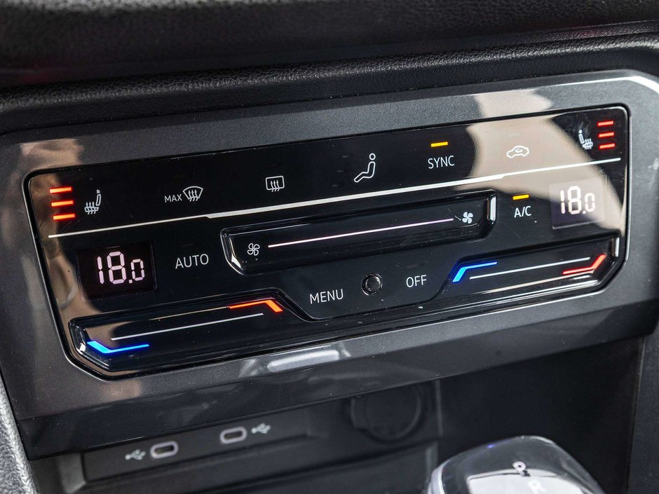 2023 Volkswagen Tiguan Comfortline R-Line Black-19