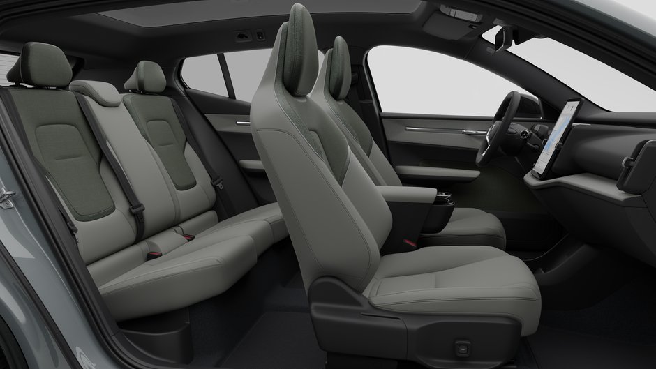 Volvo EX30 TWIN Ultra 2026-11