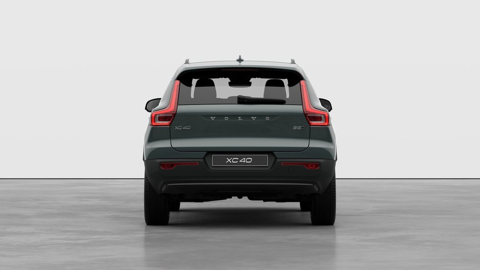 Volvo XC40 Ultra (Dark Theme) 2026-5