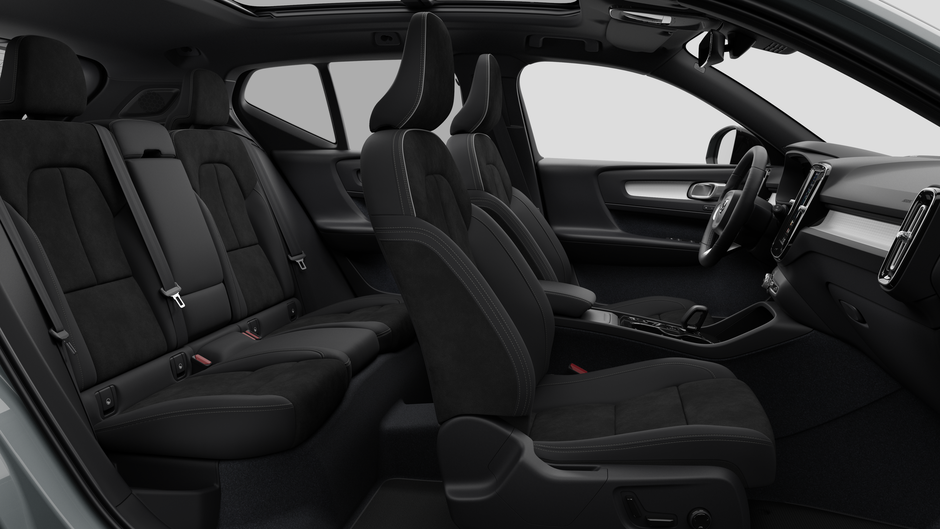 Volvo XC40 Ultra Black Edition 2026-12