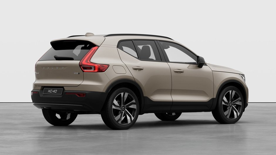 Volvo XC40 Ultra (Dark Theme) 2026-3