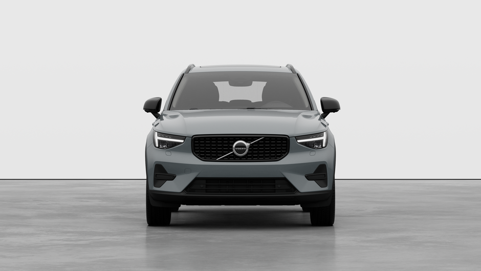 Volvo XC40 Core (Dark Theme) 2026-4