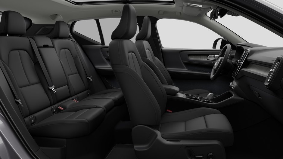 2026 Volvo XC40 Ultra (Dark Theme)-12