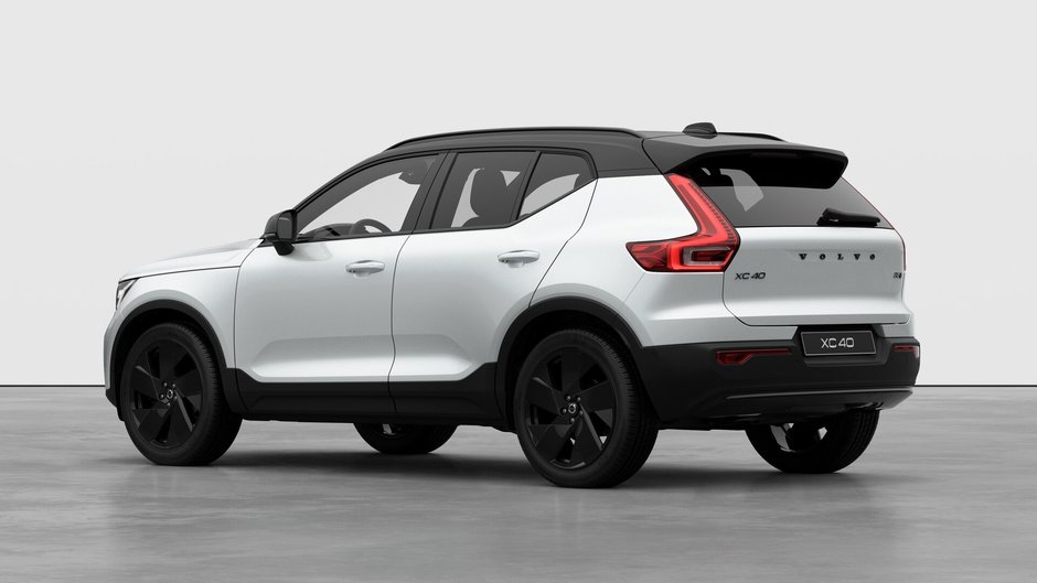 Volvo XC40 Ultra Black Edition 2026-1