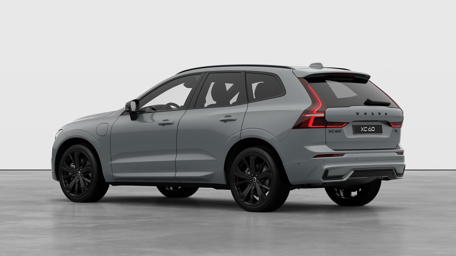2026 Volvo XC60 Plug-in hybrid Ultra Black Edition-1