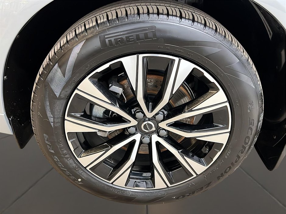 2024 Volvo XC60 B5 PLUS CUIR TOIT PANO NAV 4RM-31