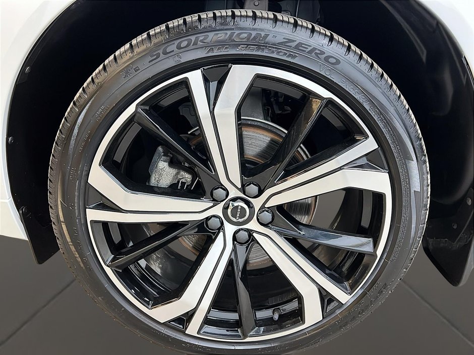2024 Volvo XC60 B5 ULTIMATE CUIR TOIT PANO NAV 4RM-29