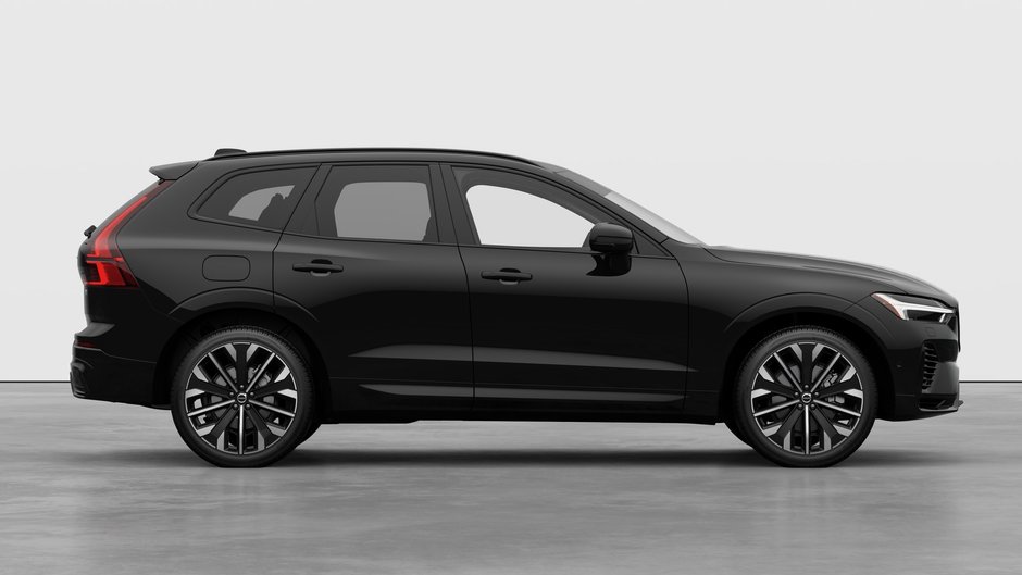 2027 Volvo XC60 Plug-in hybrid Ultra (Dark Theme)-6