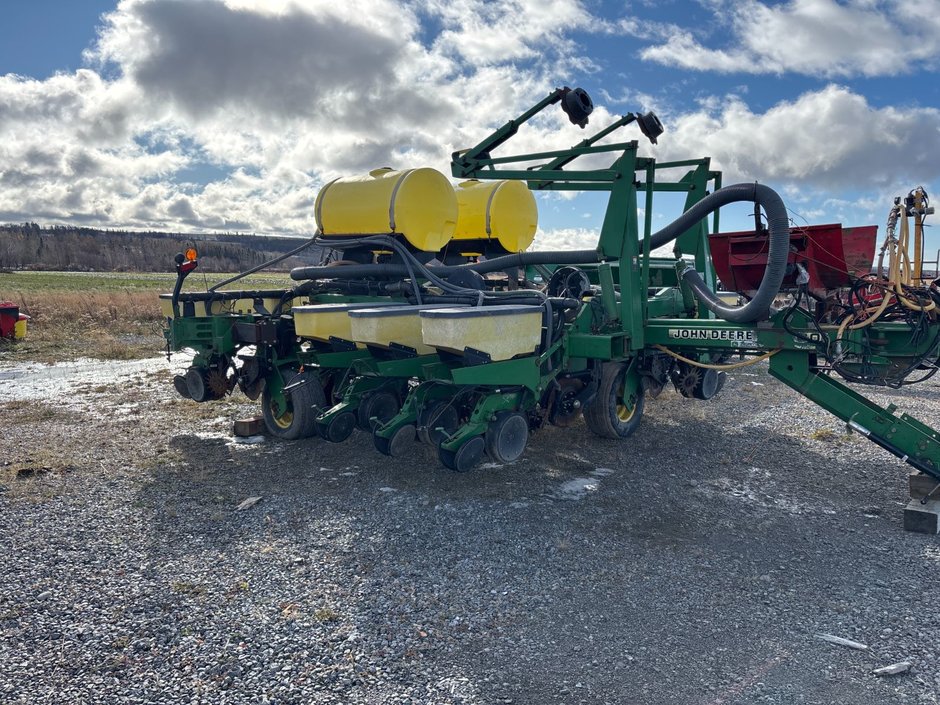 John Deere 1780  2000 à Cacouna, Québec