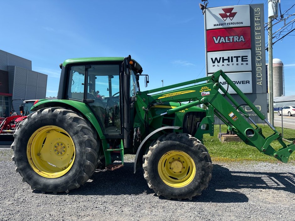John Deere 6430  2011 à Cacouna, Québec