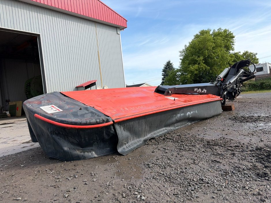 2020 KUBOTA DM3040 in Cacouna, Quebec