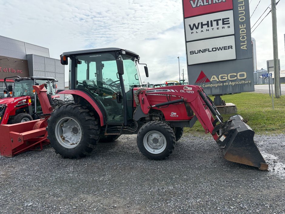 2013 MASSEY FERGUSON 1643 in Cacouna, Quebec