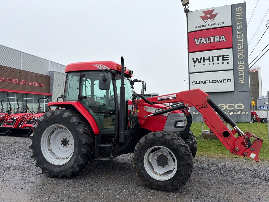 2011 MCCORMICK CX-105 in Cacouna, Quebec