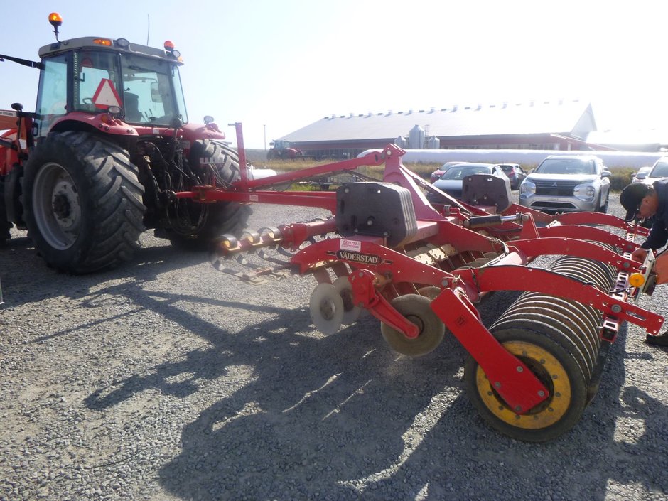 Vaderstad CR 400  2016 à Cacouna, Québec