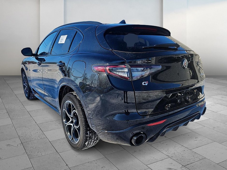 Alfa Romeo de Québec in Boischatel, 2024 Alfa Romeo Stelvio COMPETIZIONE