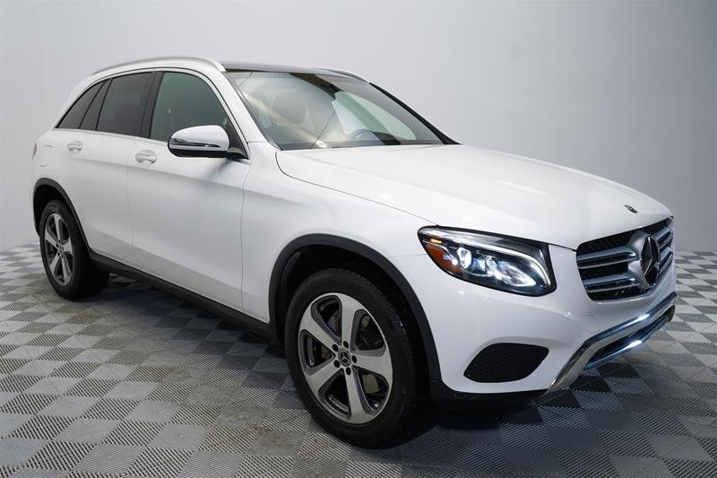 2019  GLC300 4MATIC SUV in Laval, Quebec