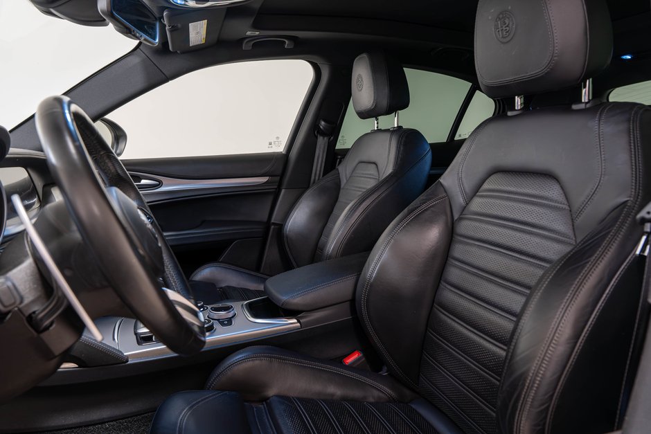 2021 Alfa Romeo Stelvio Ti Sport-10