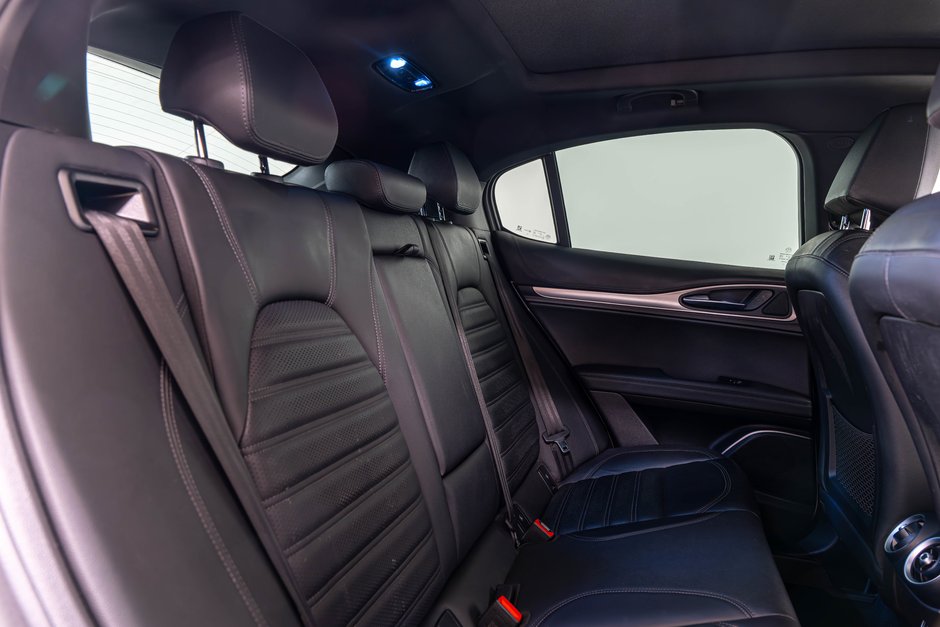 2021 Alfa Romeo Stelvio Ti Sport-23