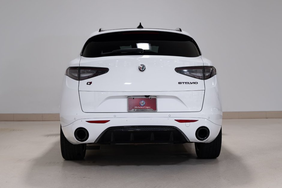2021 Alfa Romeo Stelvio Ti Sport-5