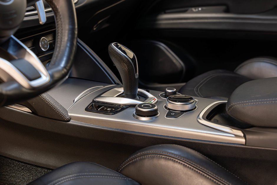 2021 Alfa Romeo Stelvio Ti Sport-14
