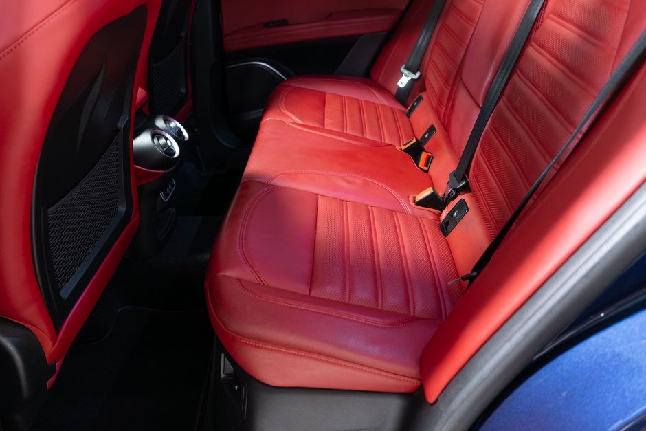 2021 Alfa Romeo Stelvio Ti Sport-26