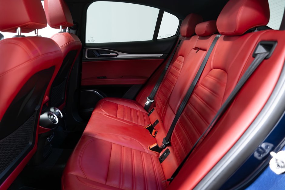 2021 Alfa Romeo Stelvio Ti Sport-24