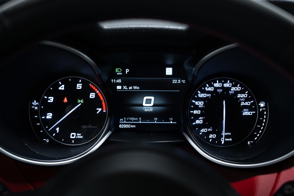 2021 Alfa Romeo Stelvio Ti Sport-15