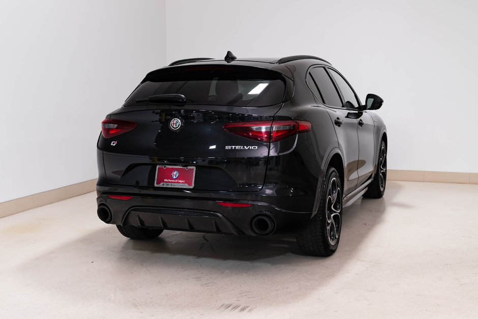 2022 Alfa Romeo Stelvio Veloce-4
