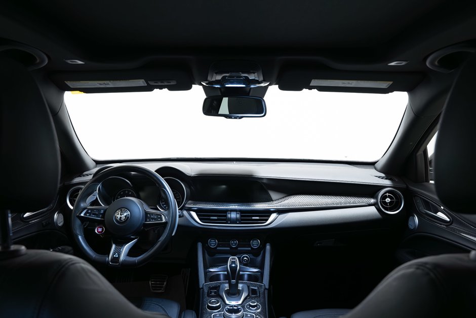2023 Alfa Romeo Stelvio Quadrifoglio-28