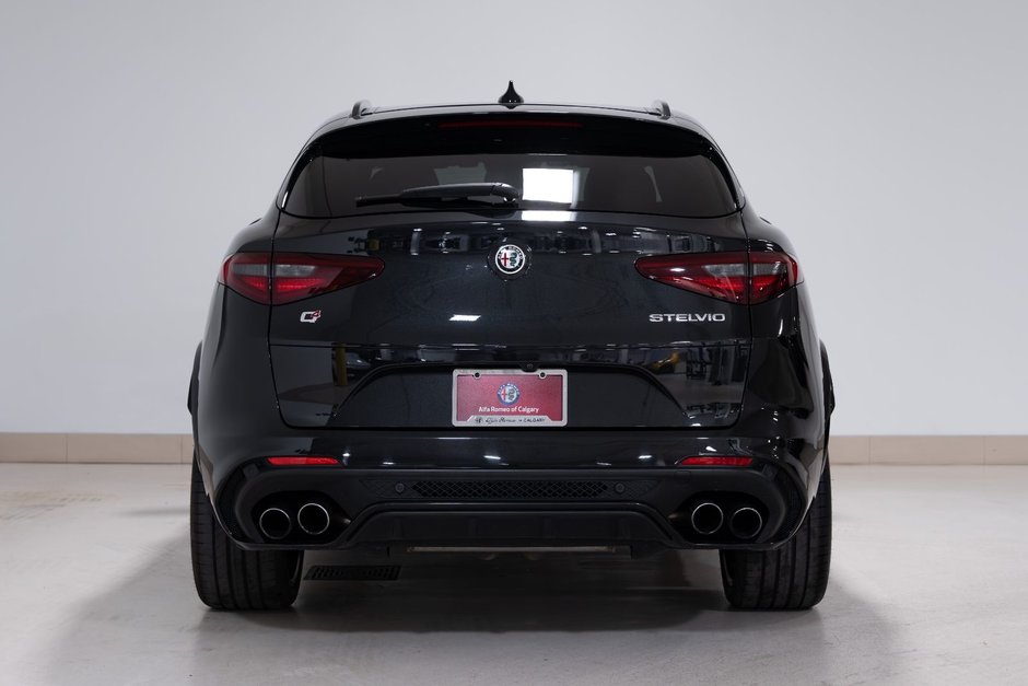 2023 Alfa Romeo Stelvio Quadrifoglio-5
