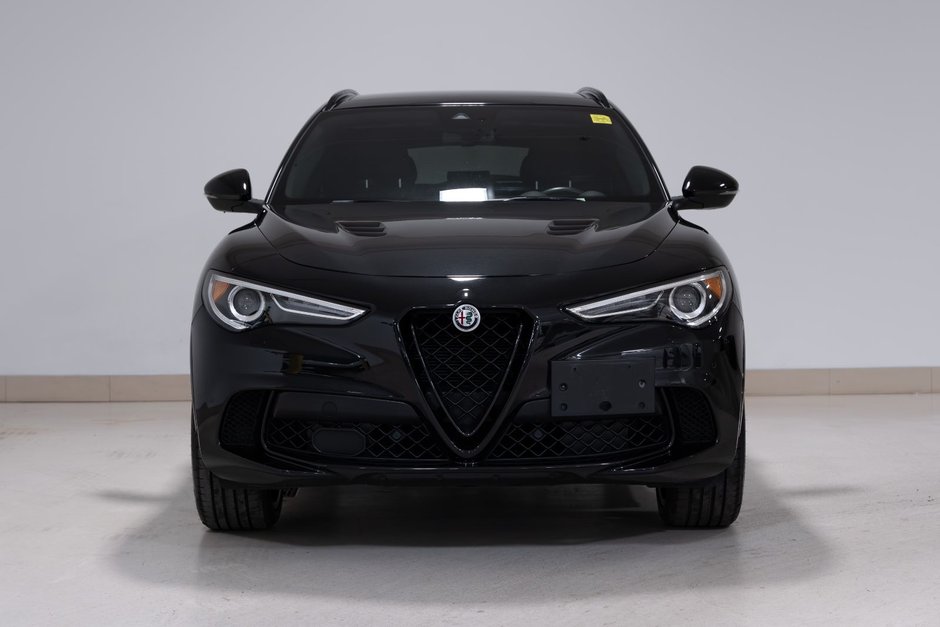 2023 Alfa Romeo Stelvio Quadrifoglio-1