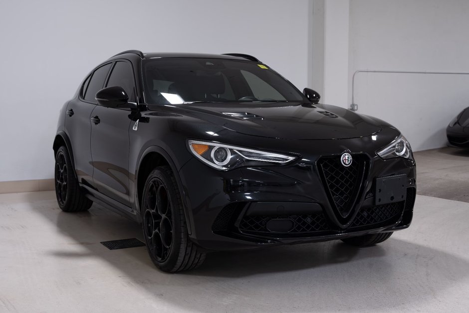 2023 Alfa Romeo Stelvio Quadrifoglio-2