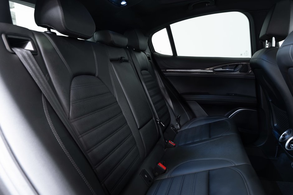 2023 Alfa Romeo Stelvio Quadrifoglio-25
