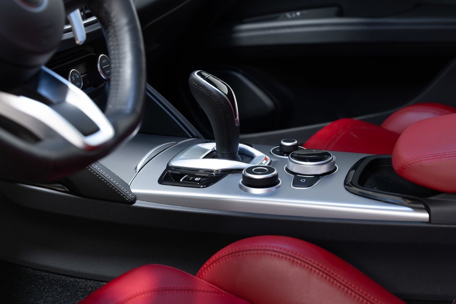 2024 Alfa Romeo Stelvio Veloce-14