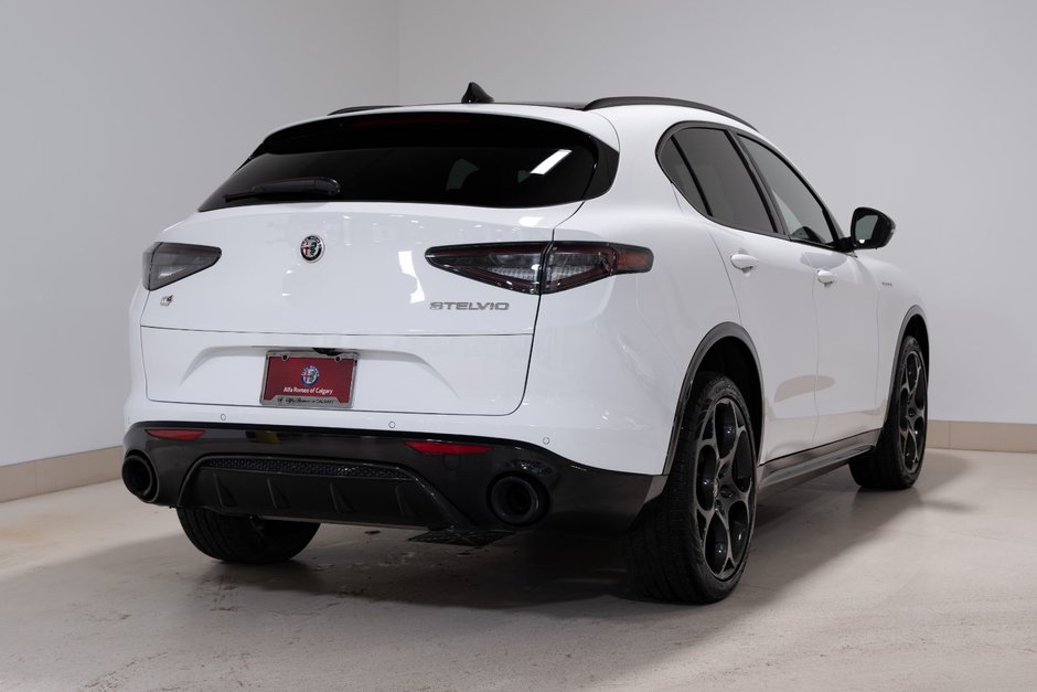 2024 Alfa Romeo Stelvio Veloce-4