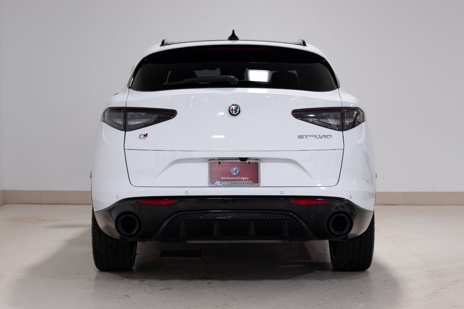 2024 Alfa Romeo Stelvio Veloce-5