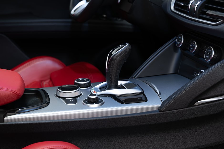 2024 Alfa Romeo Stelvio Veloce-23