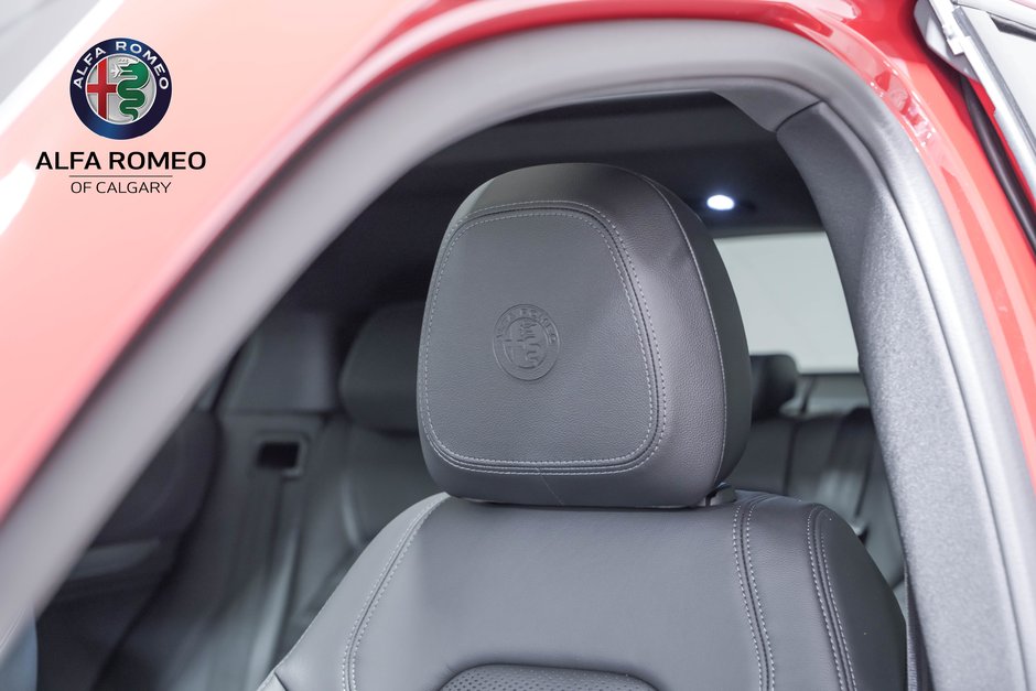 2025 Alfa Romeo Stelvio-14