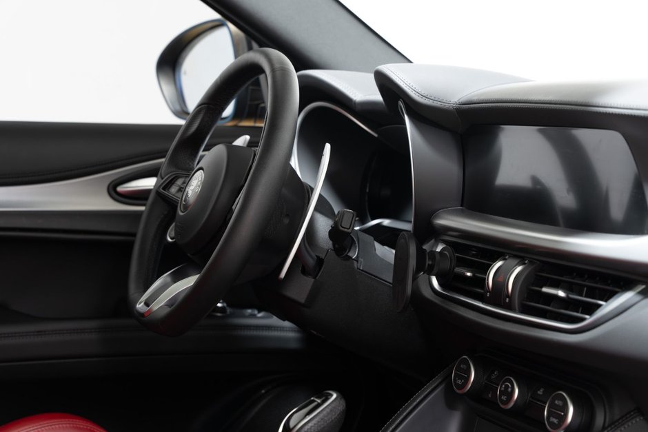 2025 Alfa Romeo Stelvio AWD-20