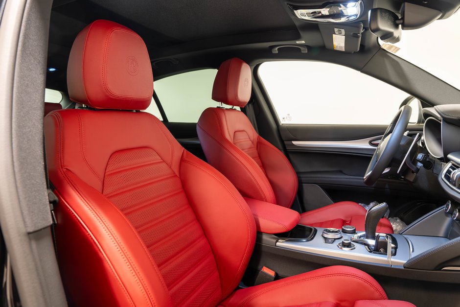 2026 Alfa Romeo Stelvio Veloce-19