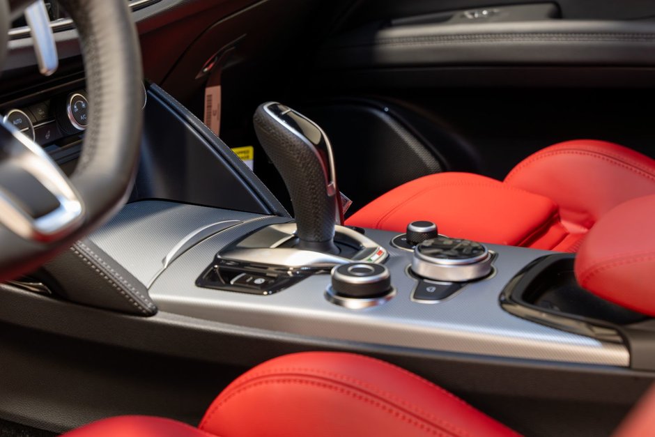 2026 Alfa Romeo Stelvio Veloce-14