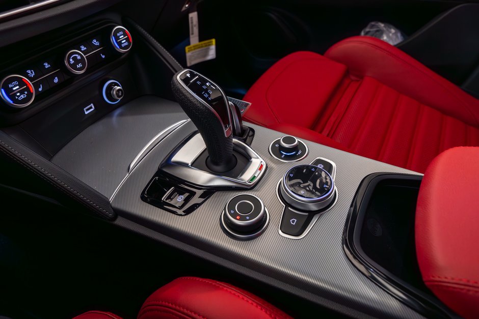 2026 Alfa Romeo Stelvio Veloce-17