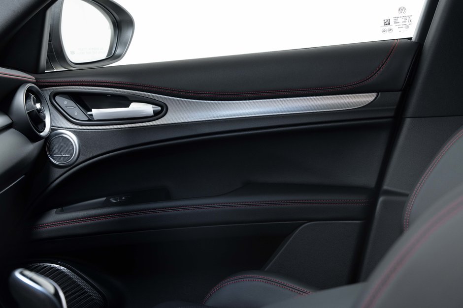 2026 Alfa Romeo Stelvio Veloce-12