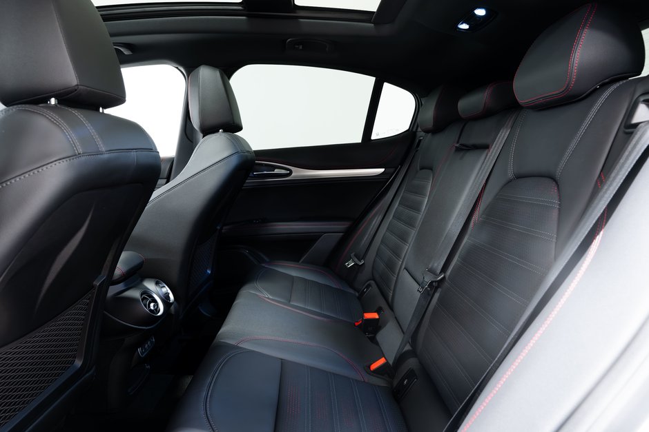 2026 Alfa Romeo Stelvio Veloce-22