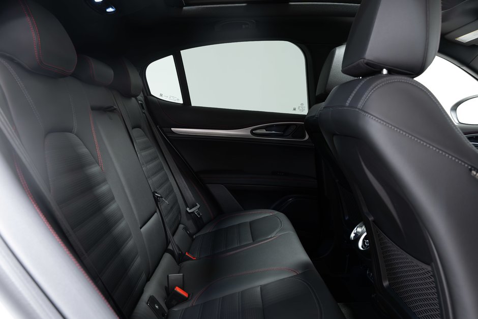 2026 Alfa Romeo Stelvio Veloce-23