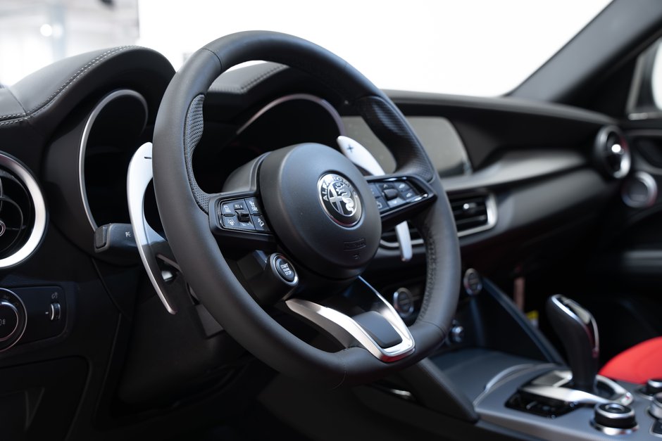 2026 Alfa Romeo Stelvio Veloce-12