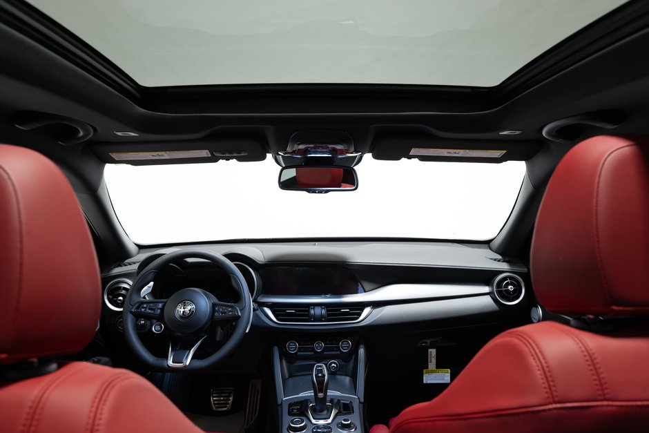 2026 Alfa Romeo Stelvio Veloce-30