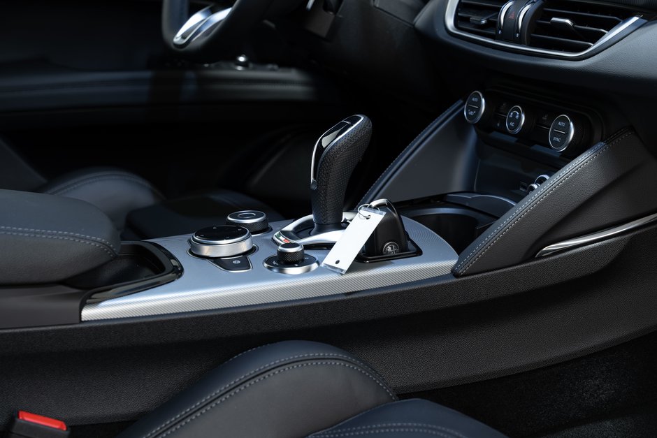 2026 Alfa Romeo Stelvio Veloce-22